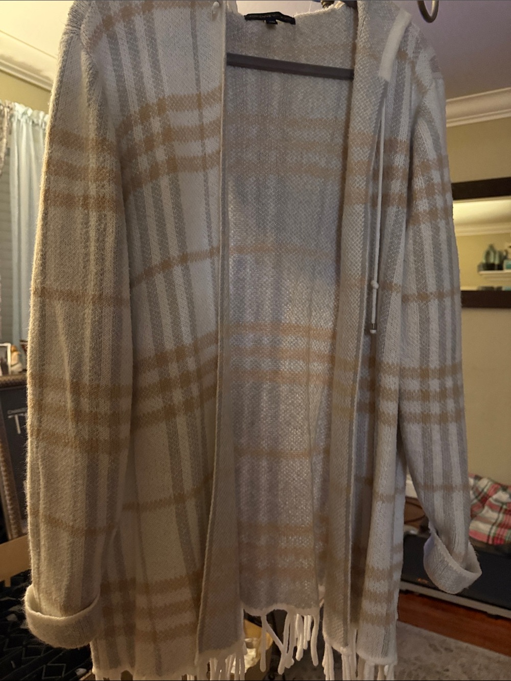 Adrienne Vittadini Cream & Beige Plaid Hooded Fringe Cardigan